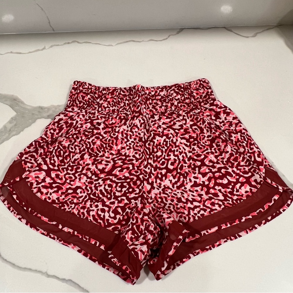 Athleta women's NWOT size XS mesh racer run high rise 3" shorts athletic - Picture 2 of 15